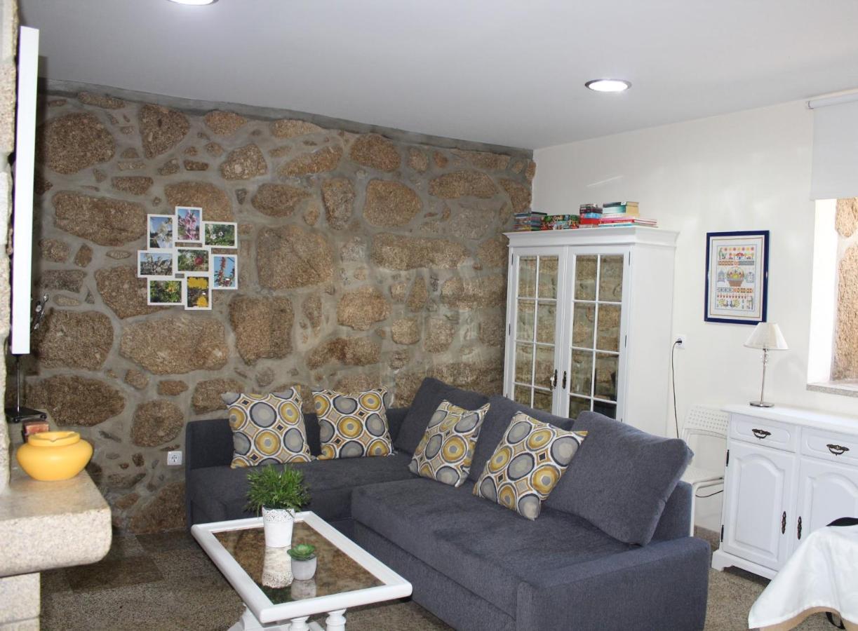Bernardes House Guest House Castelo de Paiva Exterior photo
