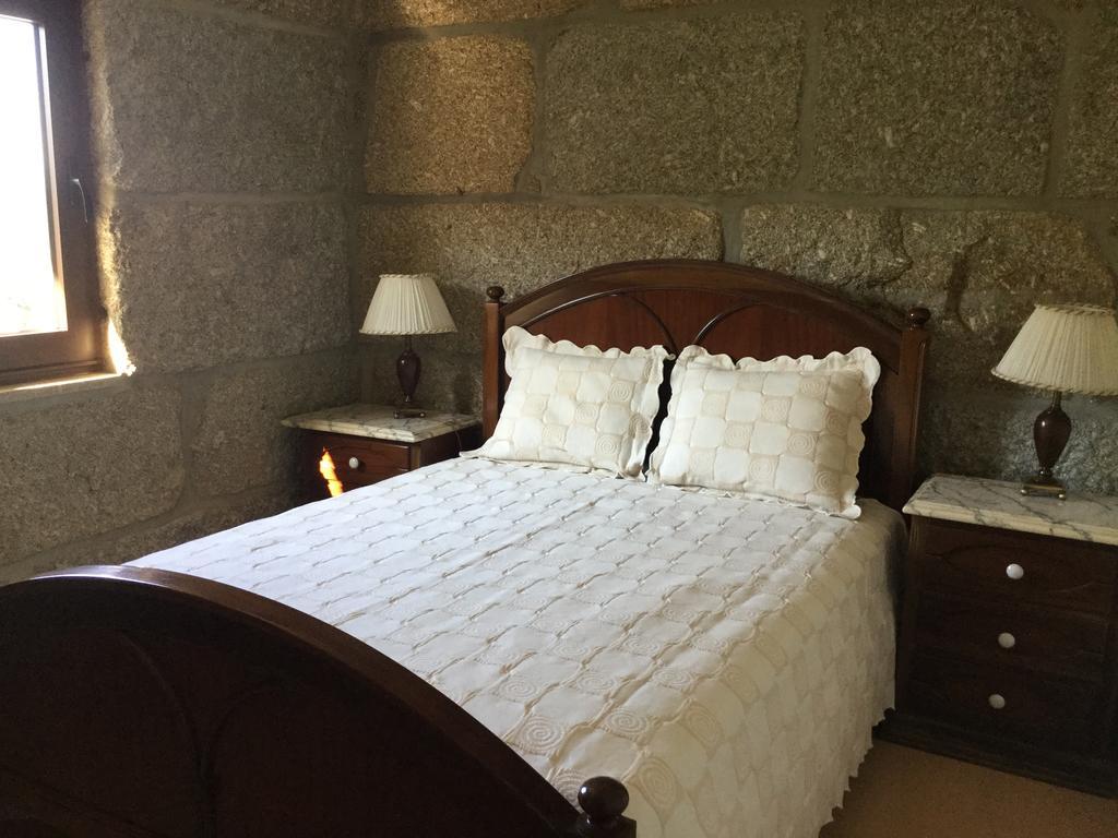 Bernardes House Guest House Castelo de Paiva Exterior photo