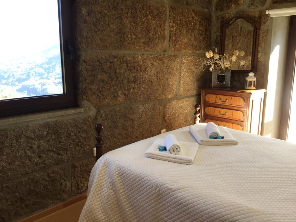 Bernardes House Guest House Castelo de Paiva Exterior photo