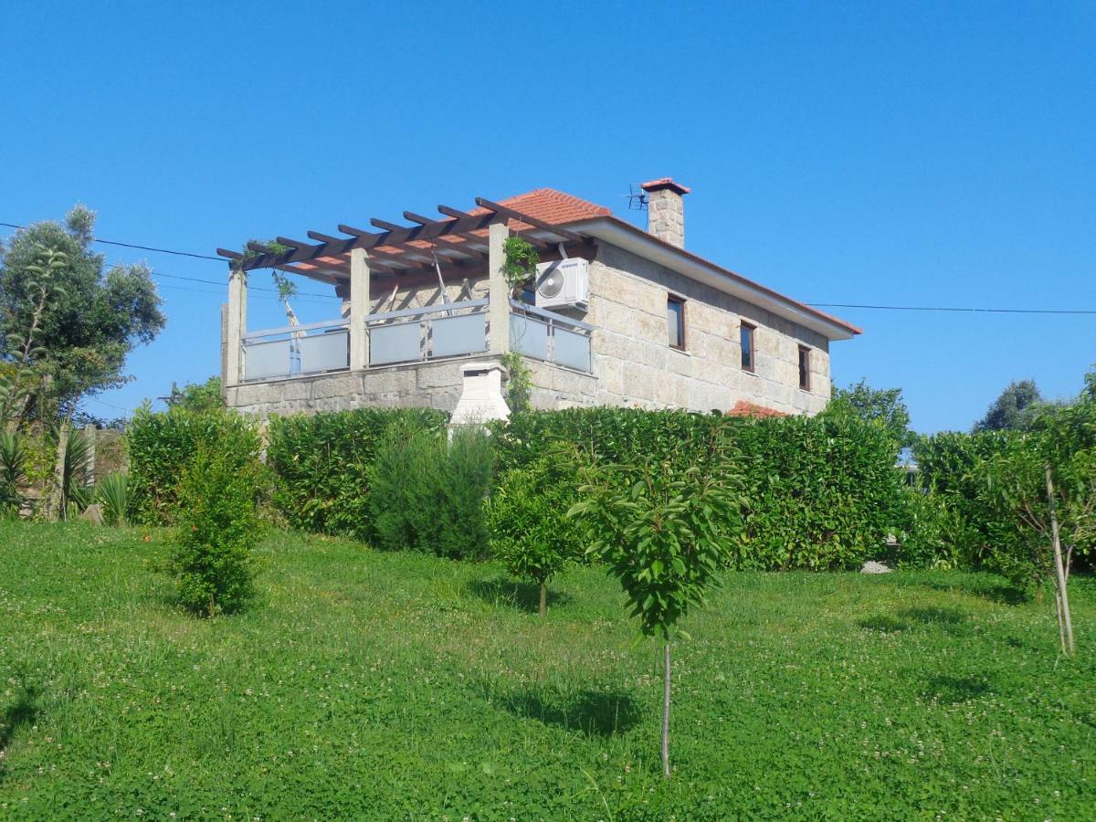 Bernardes House Guest House Castelo de Paiva Exterior photo